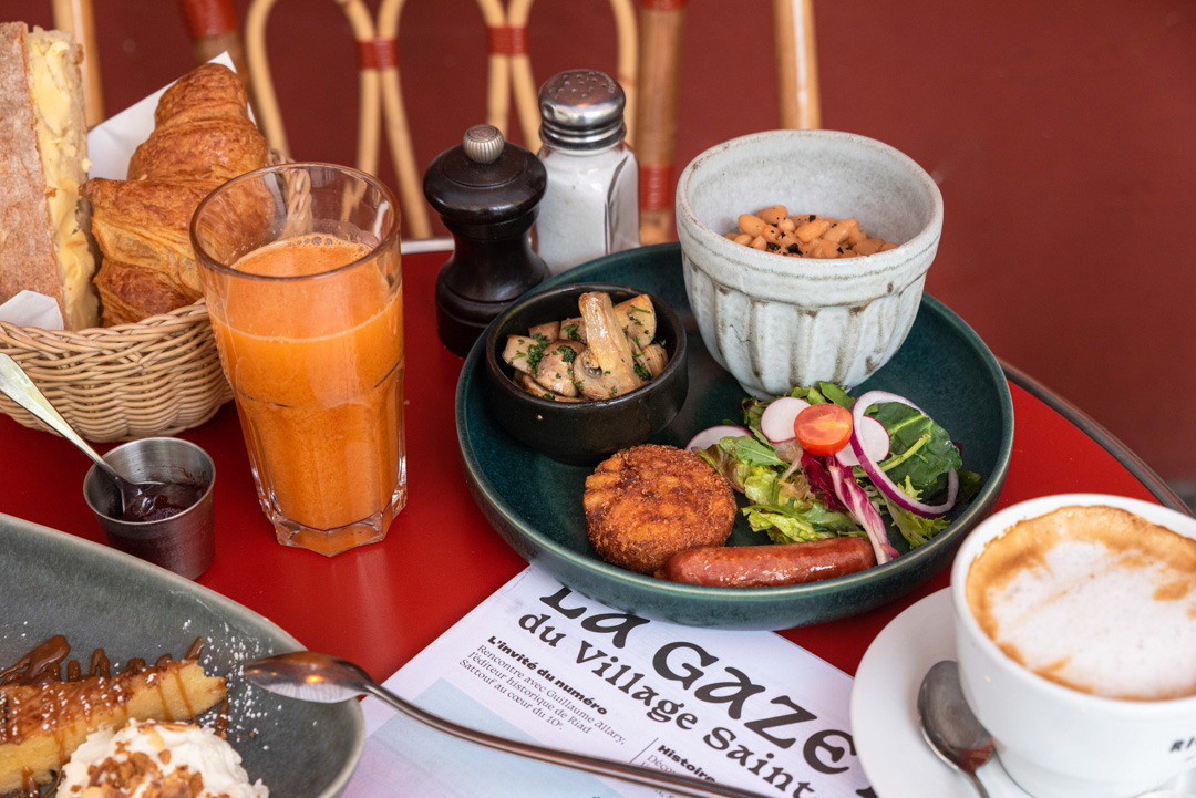 café petite table terrasse